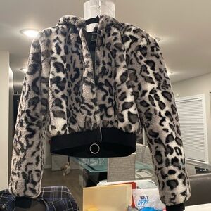 New forever 21 small faux fur jacket